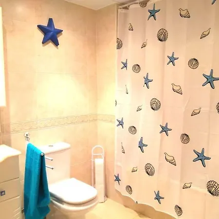 Bright Apartment With Swimming Pool Near The Beach Lloret de Mar